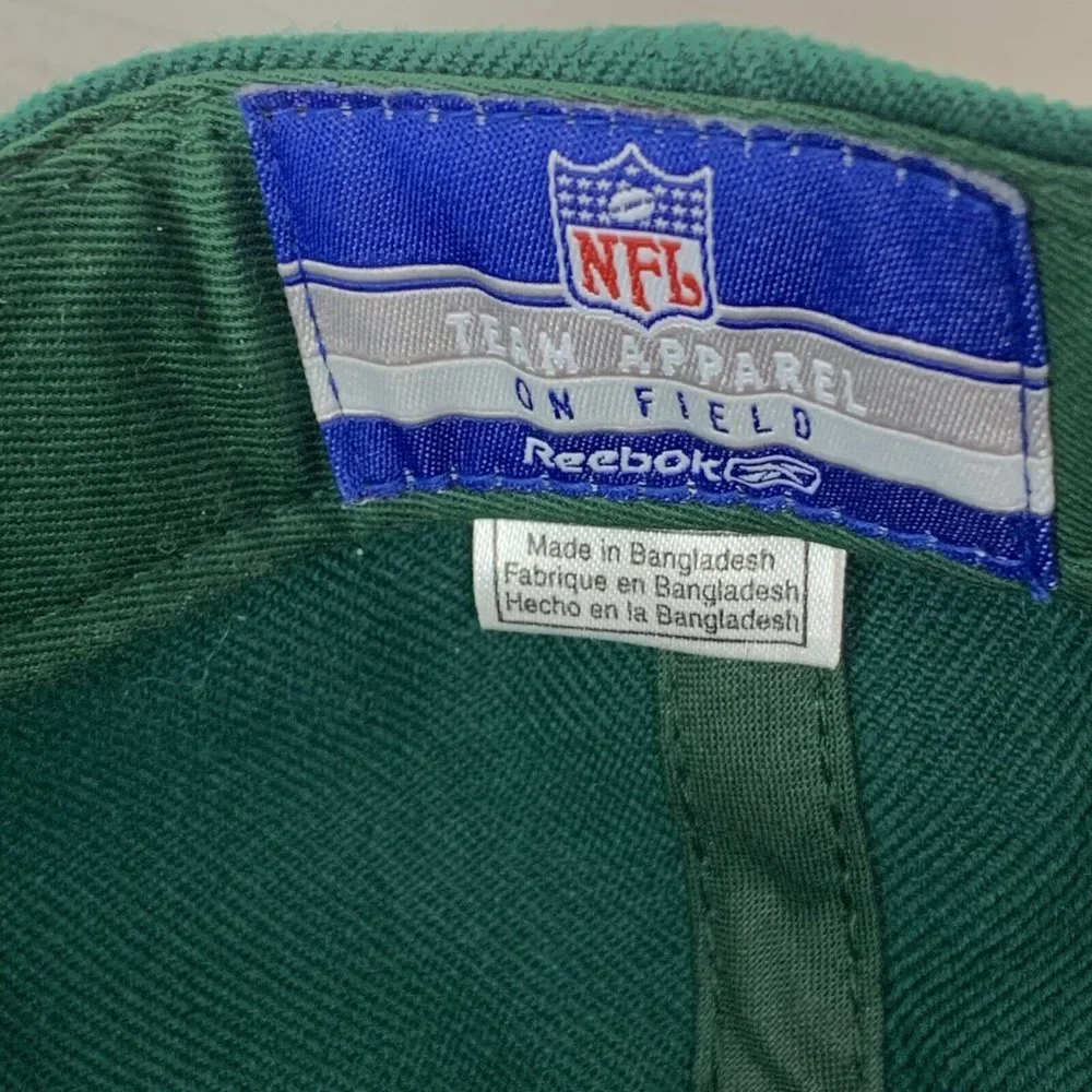 Reebok NFL Team Apparel Green Bay Packers Men's Wool Cap Hat Strap back Spellout